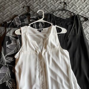 3 never worn sleeveless top-Express M